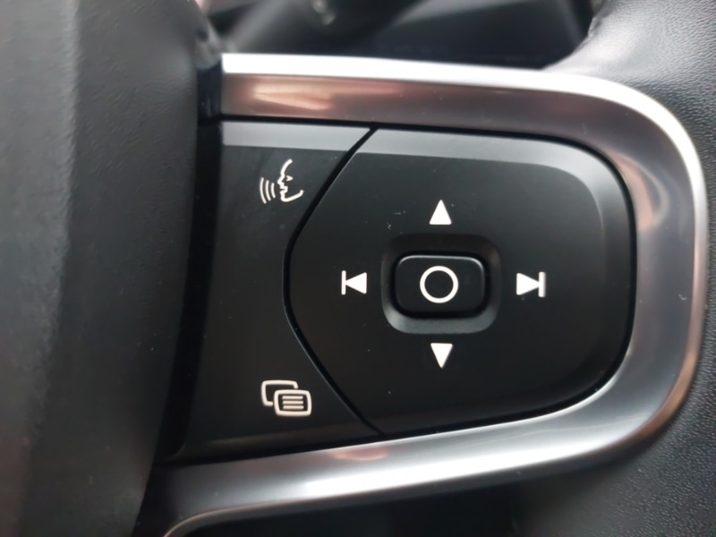 Used Volvo XC40 2022 for sale - 77537042: Photo 12