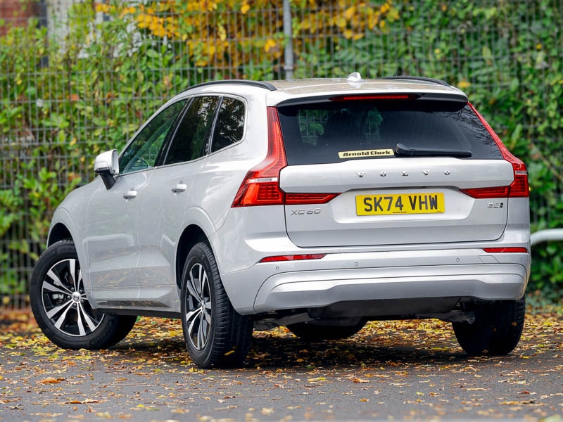 Used Volvo XC60 2024 for sale - 77237404: Photo 3