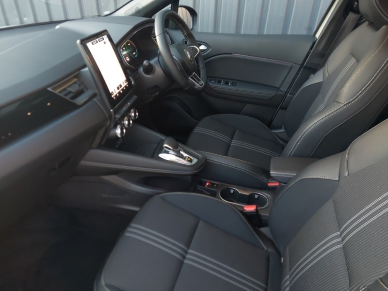 Used Renault Captur 2024 for sale - 77365730: Photo 5