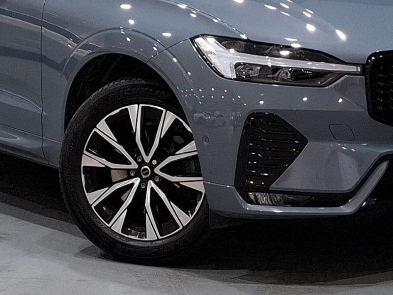 Used Volvo XC60 2023 for sale - 77876025: Photo 9