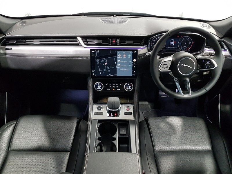 Used Jaguar F-Pace 2023 for sale - 77142594: Photo 2