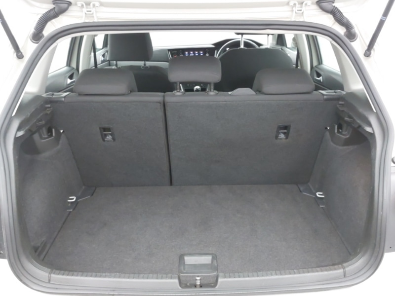 Used Volkswagen Polo 2023 for sale - 77889739: Photo 8