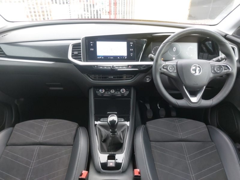 Used Vauxhall Grandland 2024 for sale - 76816931: Photo 2