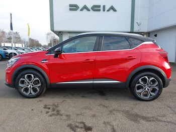 Used Renault Captur 2023 for sale - 77752689: Photo