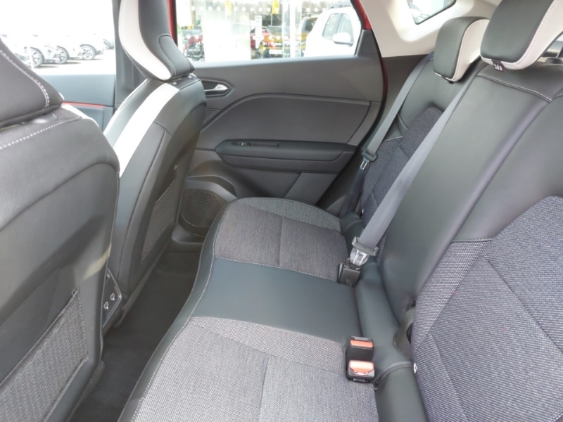 Used Renault Captur 2023 for sale - 77752689: Photo 6