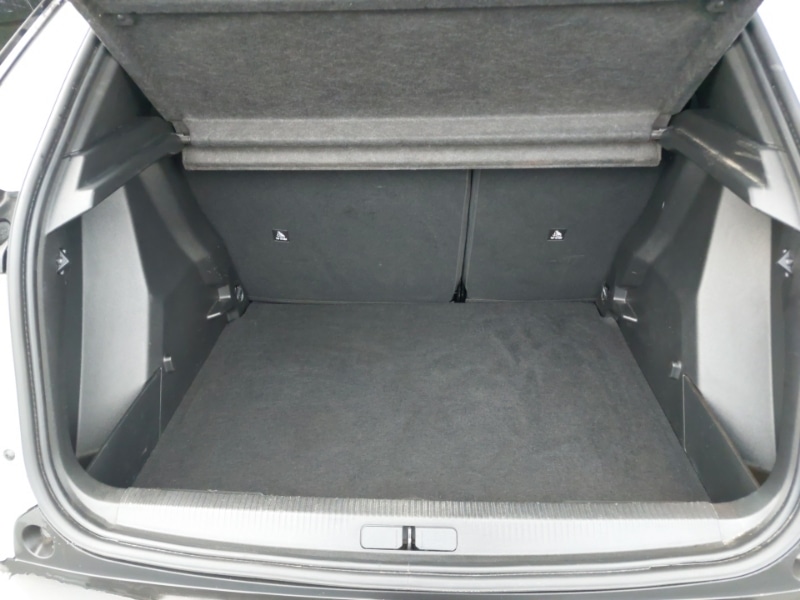 Used Peugeot 2008 2023 for sale - 76967645: Photo 8