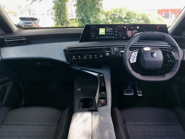 Used Peugeot 3008 2025 for sale - 76254158: Photo 2