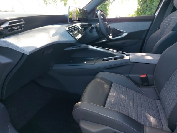 Used Peugeot 3008 2025 for sale - 76254158: Photo 5