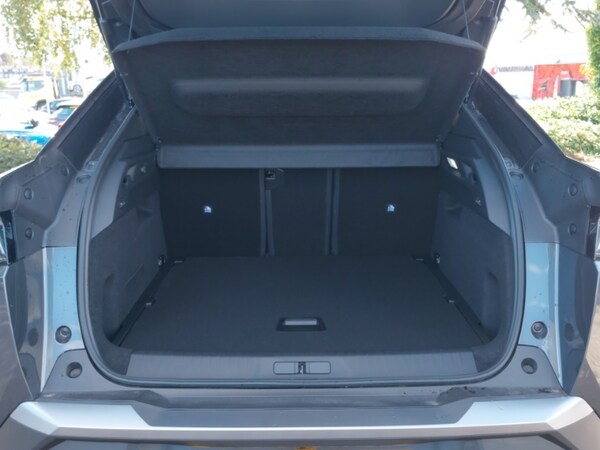 Used Peugeot 3008 2025 for sale - 76254158: Photo 8