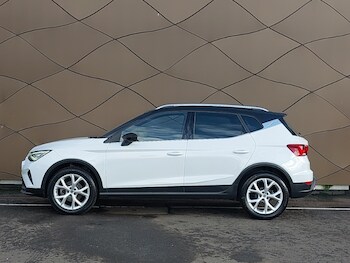 Used SEAT Arona 2023 for sale - 77569653: Photo