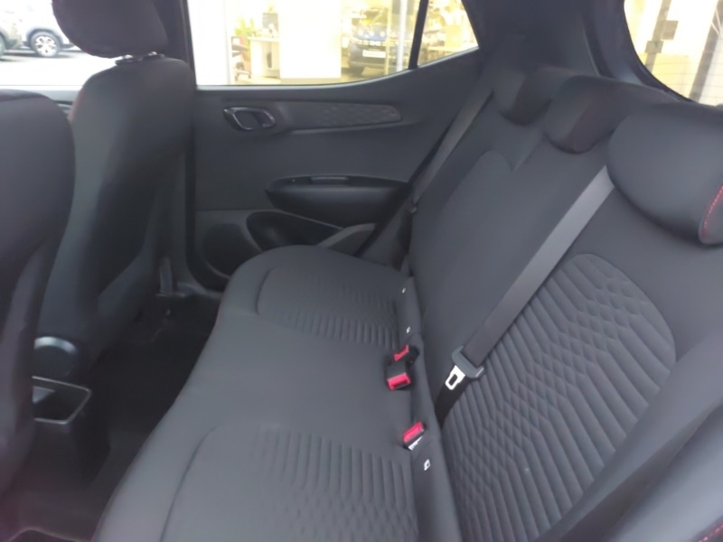 Used Hyundai i10 2023 for sale - 76695440: Photo 6