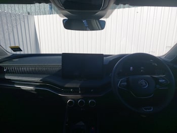 Used Skoda Superb 2024 for sale - 76683277: Photo