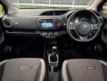 Used Toyota Yaris 2020 for sale - 77434396: Photo
