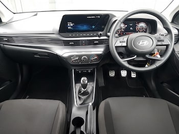 Used Hyundai BAYON 2025 for sale - 77606389: Photo