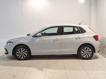 Used Volkswagen Polo 2023 for sale - 77202211: Photo
