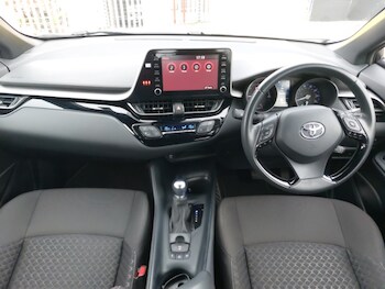 Used Toyota C-HR 2023 for sale - 78428869: Photo