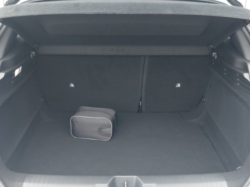 Used Vauxhall Astra 2022 for sale - 76778599: Photo 8