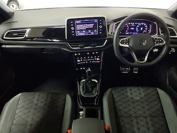 Used Volkswagen T-Roc 2025 for sale - 77467488: Photo