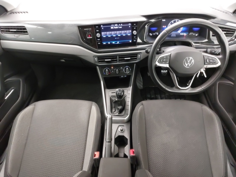 Used Volkswagen Polo 2023 for sale - 76951996: Photo 2