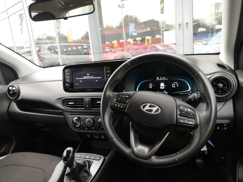 Used Hyundai i10 2024 for sale - 76358489: Photo 2