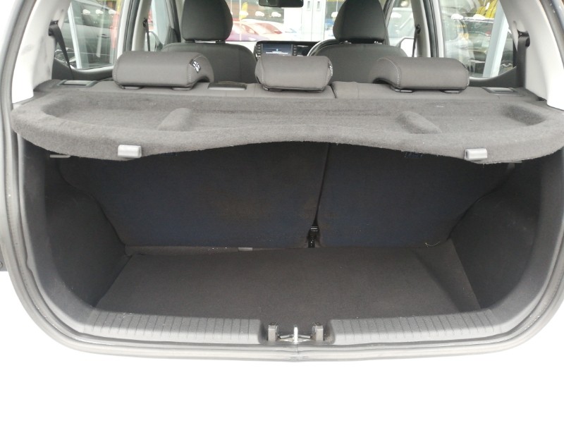 Used Hyundai i10 2024 for sale - 76358489: Photo 8