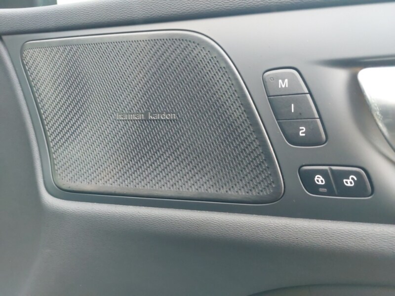 Used Volvo V60 2025 for sale - 77874901: Photo 12