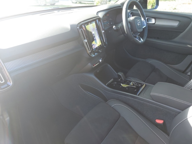 Used Volvo XC40 2023 for sale - 76898181: Photo 5