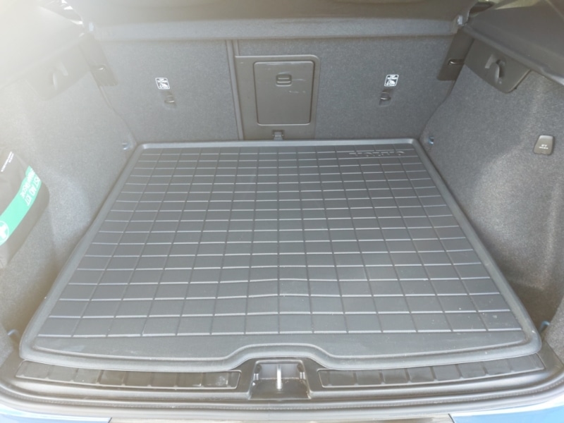 Used Volvo XC40 2023 for sale - 76898181: Photo 8