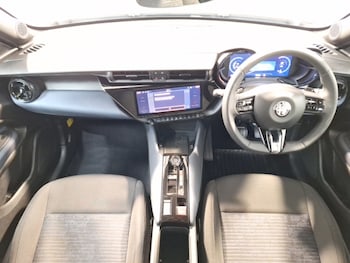 Used Alfa Romeo Junior 2025 for sale - 78989900: Photo