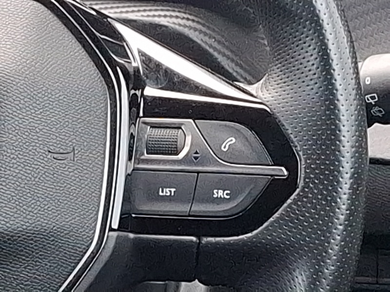 Used Peugeot 2008 2022 for sale - 76407842: Photo 11