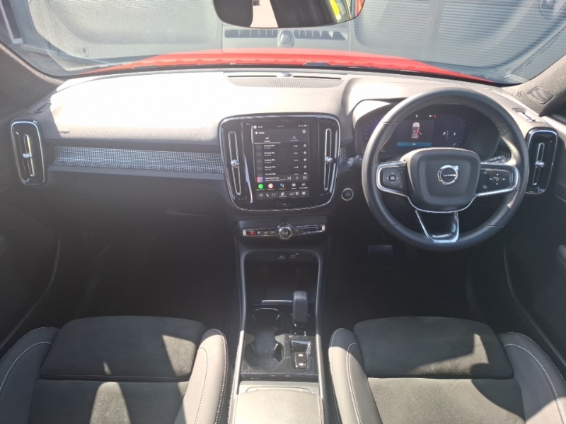 Used Volvo XC40 2024 for sale - 78164923: Photo 2