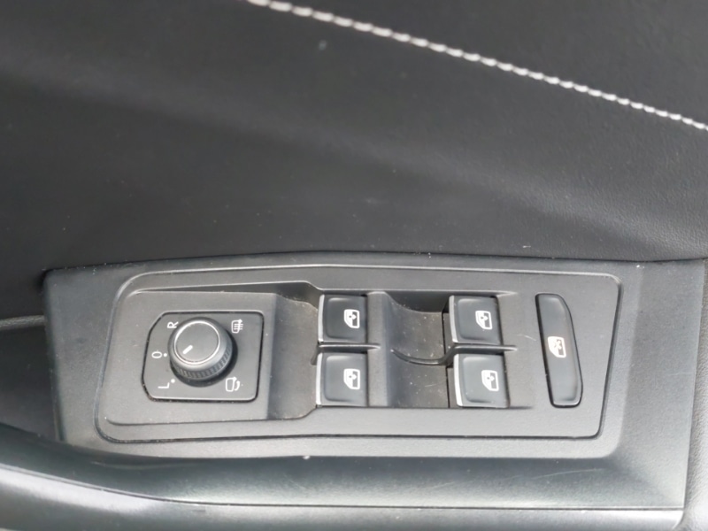 Used Volkswagen T-Roc 2022 for sale - 77410753: Photo 12