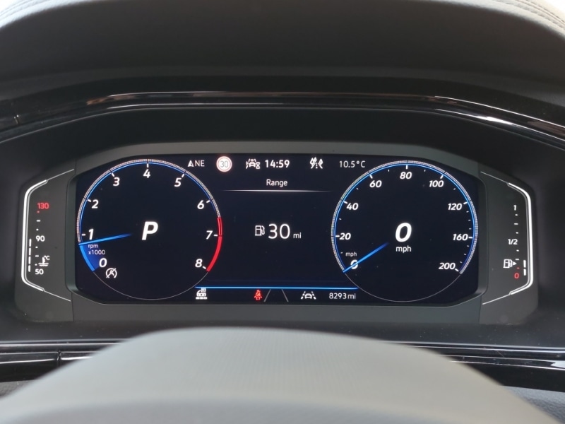 Used Volkswagen T-Roc 2024 for sale - 76407879: Photo 10