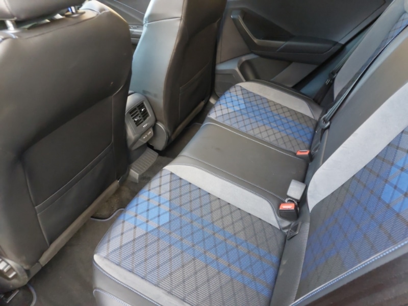 Used Volkswagen T-Roc 2024 for sale - 76407879: Photo 6