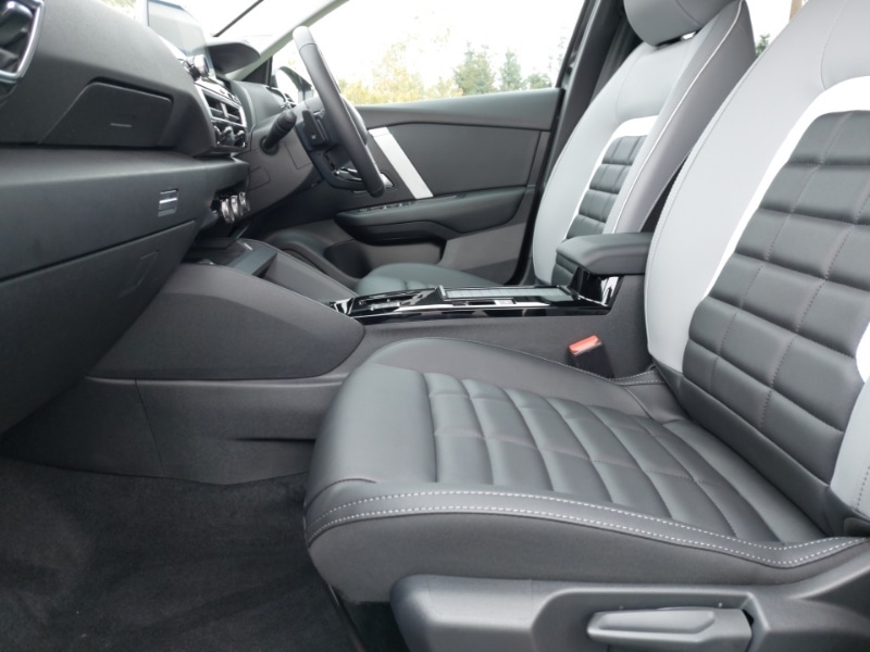 Used Citroen C4 2025 for sale - 76688352: Photo 5