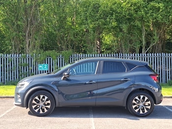 Used Renault Captur 2024 for sale - 78522366: Photo