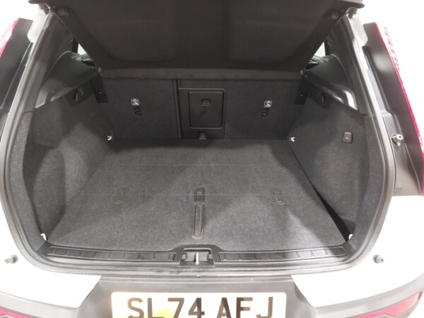 Used Volvo XC40 2024 for sale - 76301324: Photo 8