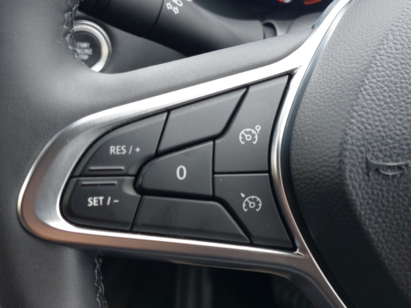 Used Renault Captur 2023 for sale - 77467161: Photo 12