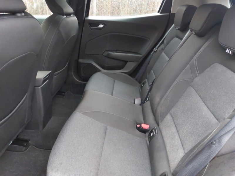 Used Renault Clio 2023 for sale - 76967336: Photo 6