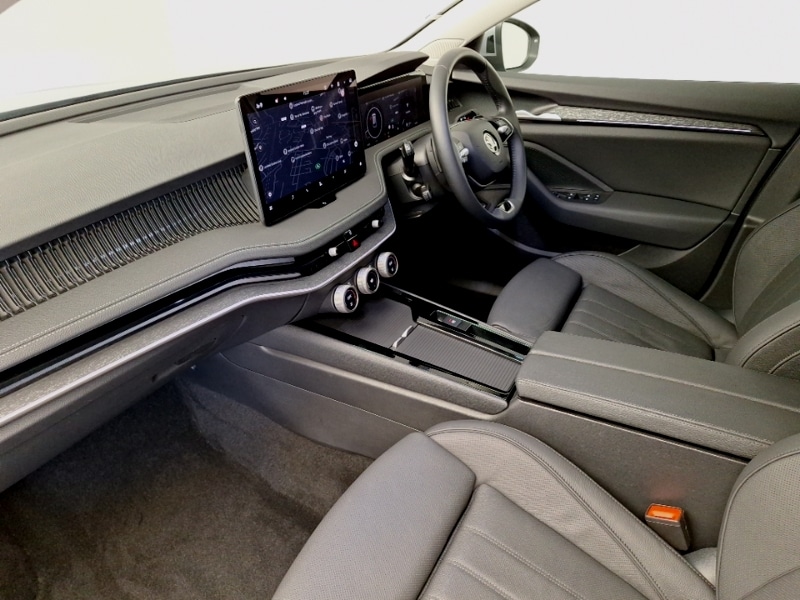 Used Skoda Superb 2024 for sale - 77165347: Photo 5