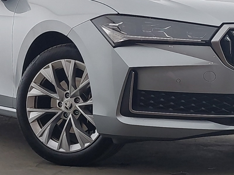 Used Skoda Superb 2024 for sale - 76589676: Photo 9