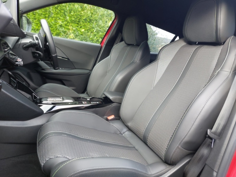 Used Peugeot 2008 2024 for sale - 76778568: Photo 5