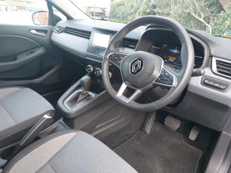 Used Renault Clio 2024 for sale - 77912074: Photo 11