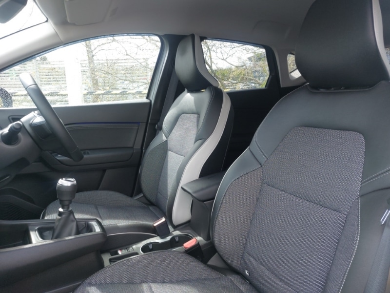 Used Renault Captur 2024 for sale - 78211699: Photo 5