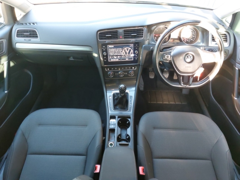 Used Volkswagen Golf 2020 for sale - 77070671: Photo 2