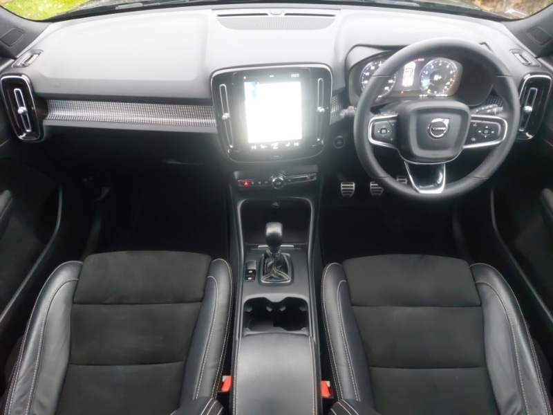 Used Volvo XC40 2021 for sale - 76785947: Photo 2