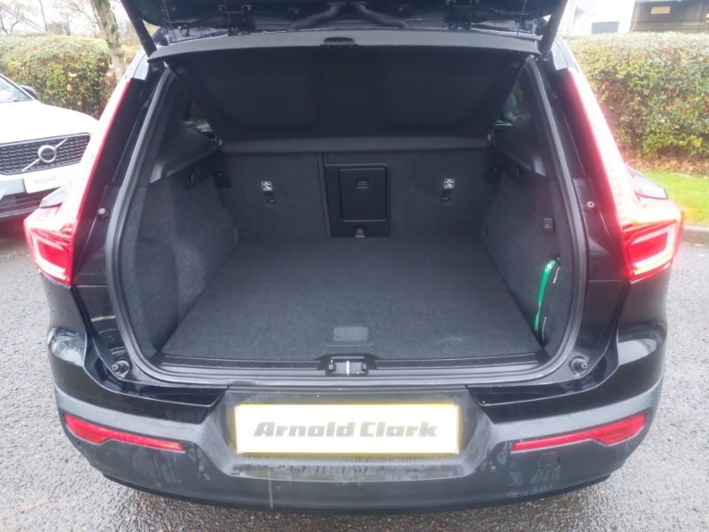 Used Volvo XC40 2021 for sale - 76785947: Photo 8