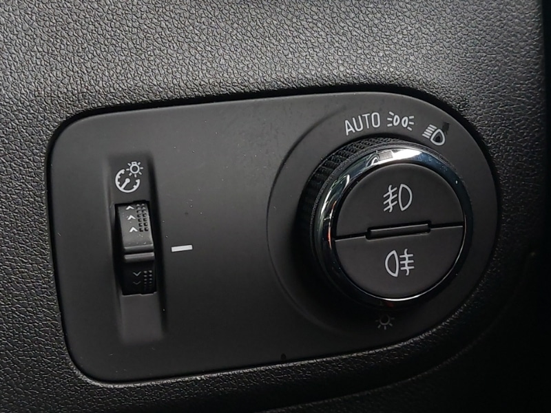 Used Vauxhall Crossland 2023 for sale - 77923652: Photo 12