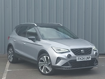 Used SEAT Arona 2024 for sale - 79332097: Photo