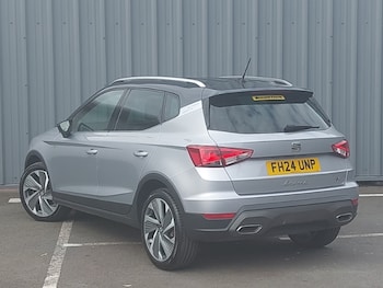 Used SEAT Arona 2024 for sale - 79332097: Photo